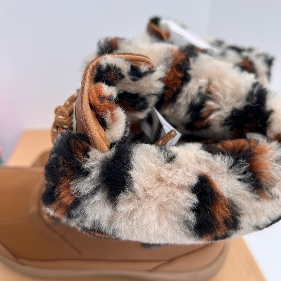 UGG Zaylee Leopard - Picture 10 of 11
